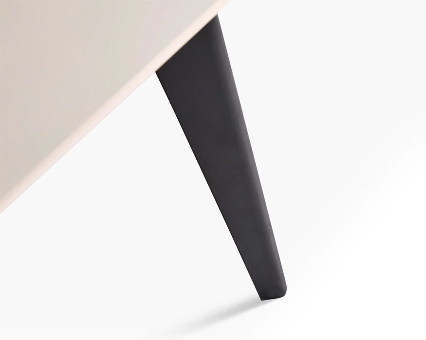 NOVAK - 71" extendable porcelain dining table