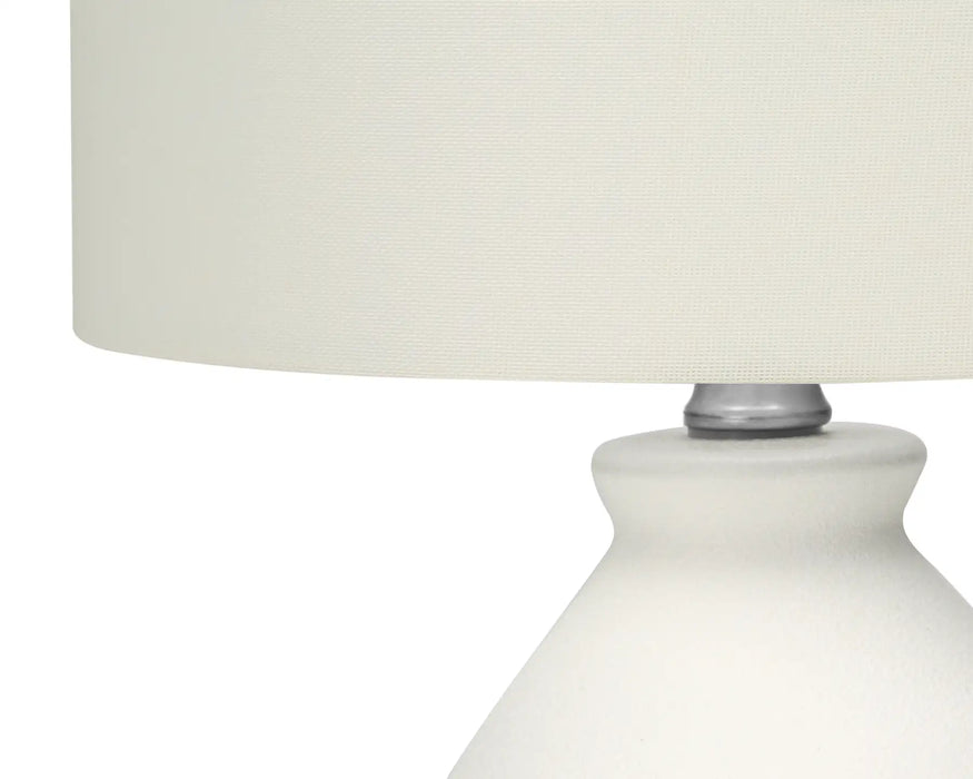 EVAN - Lampe de table crème céramique 17"H