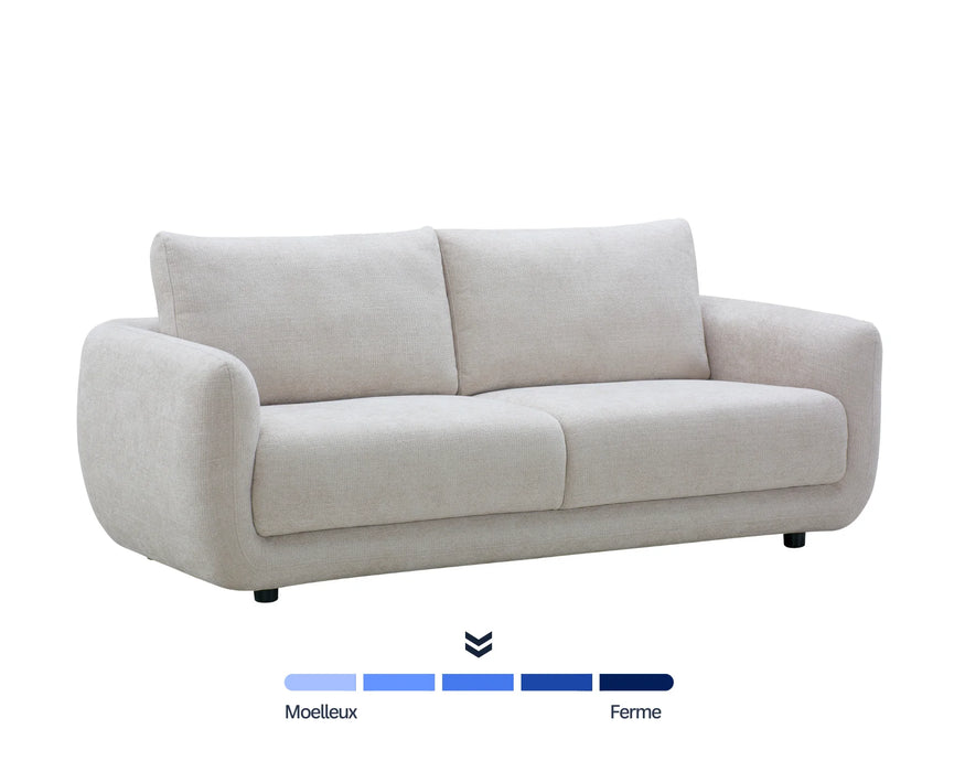 Sofa 3 places DAMIEN en tissu gris pâle, vue en angle