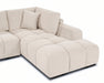 Gros plan sur la chaise droite polyester texturé beige crème du divan Olivia