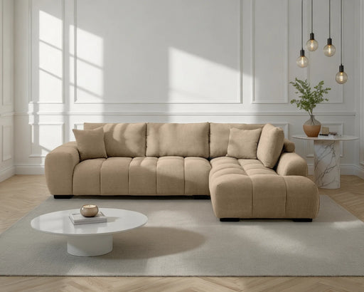 Divan sectionnel Olivia taupe dans un salon contemporain