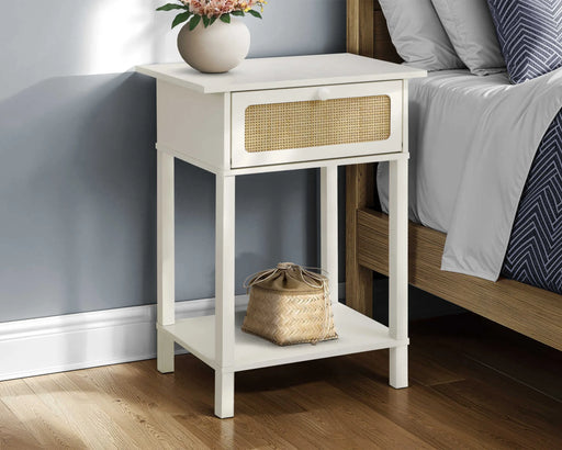 Table de chevet TINA blanc dans une chambre contemporaine